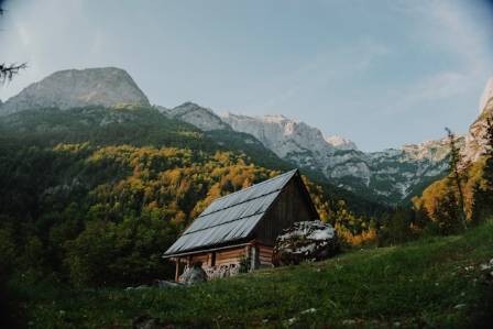 23 Mountain Cabin Aesthetic Ideas for a Cozy Alpine Retreat