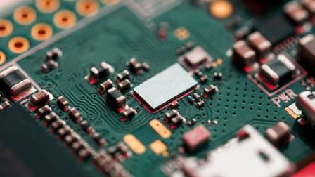 How Microprocessors Work: The Brains Behind Every Digital Device