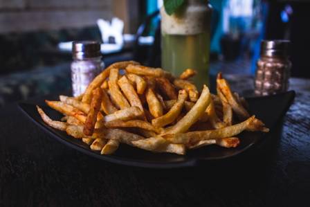 Achieving the Ultimate Crunch: Professional Strategies for Deep-Frying at Home